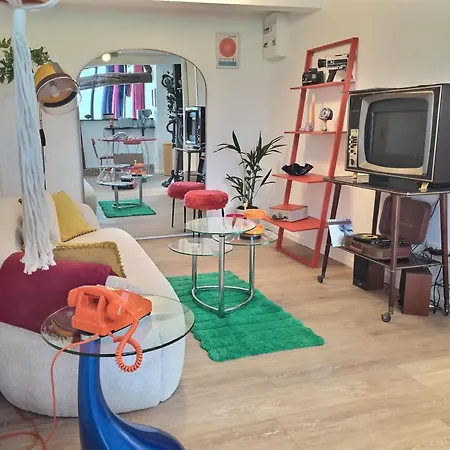 La Petite Eole - Deco 70's, Entre Rouen Et Dieppe *